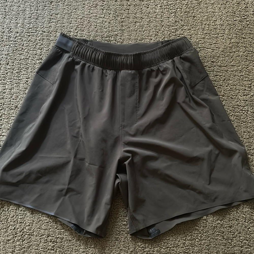 NWOT men’s lulu shorts